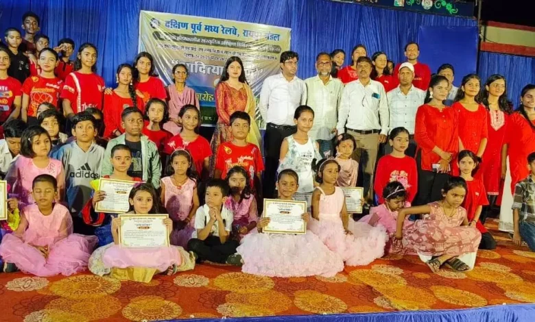 रेलवे स्कूल में ‘आदित्यान्वेषण’ समर कैंप का सफल आयोजन, बच्चों ने दिखाई अपनी प्रतिभा 1 4676613 untitled 22 copy