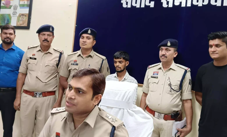 मुंगेली: ब्राउन शुगर तस्करी का मुख्य आरोपी बिहार से गिरफ्तार, पिस्टल और कारतूस भी बरामद 1 4713996 untitled 4 copy