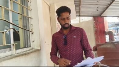 Health News: जिला अस्पताल में अव्यवस्थाओं का अंबार, ब्लड की जांच रिपोर्ट के लिए भटक रहे मरीज 6 जिला अस्पताल में अव्यवस्थाओं का अंबार, ब्लड की जांच रिपोर्ट के लिए भटक रहे मरीज