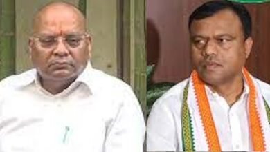 राहुल गांधी के "लंगड़े घोड़े" वाले बयान पर CG में घमासान, भाजपा ने कांग्रेसी नेताओं को कहा बीमार घोड़े, तो कांग्रेस ने कहा गधा