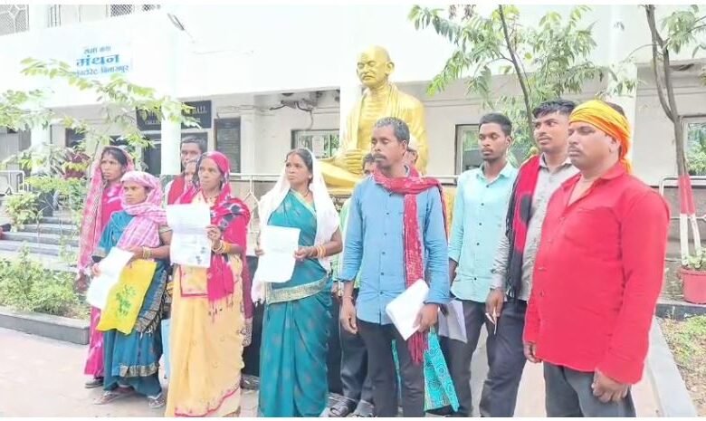 निस्तारी भूमि पर कब्जे की शिकायत, पीड़ित ने की कार्रवाई की मांग.. 1 निस्तारी भूमि पर कब्जे की शिकायत