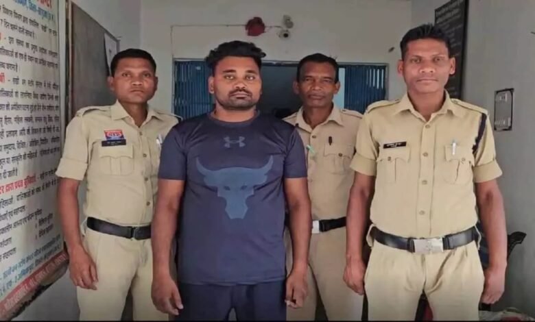 Rape case: शादी का झांसा देकर युवती से 4 सालो किया अनाचार, आरोपी जेल दाखिल 1 शादी का झांसा देकर युवती से 4 सालो किया अनाचार, आरोपी जेल दाखिल