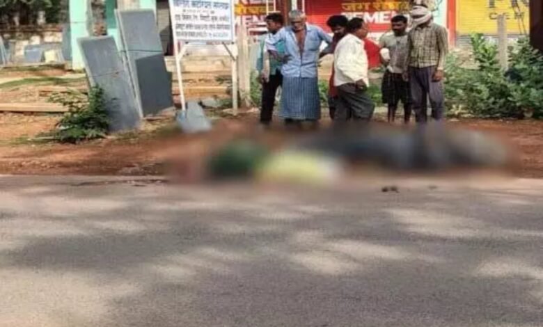 सड़क हादसे में दादा और पोते की दर्दनाक मौत, दादी की हालत गंभीर