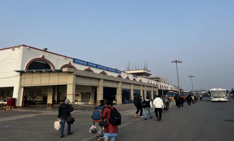 AIR इंडिया की वजह से पटना एयरपोर्ट में हंगामा... 1 AIR इंडिया की वजह से पटना एयरपोर्ट में हंगामा