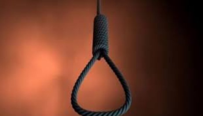 बड़ी बहन के फैसले से टूटा परिवार! हैदराबाद में दो नाबालिग बहनों की आत्महत्या से सनसनी 1 befunky 2025 5 0 10 43 8