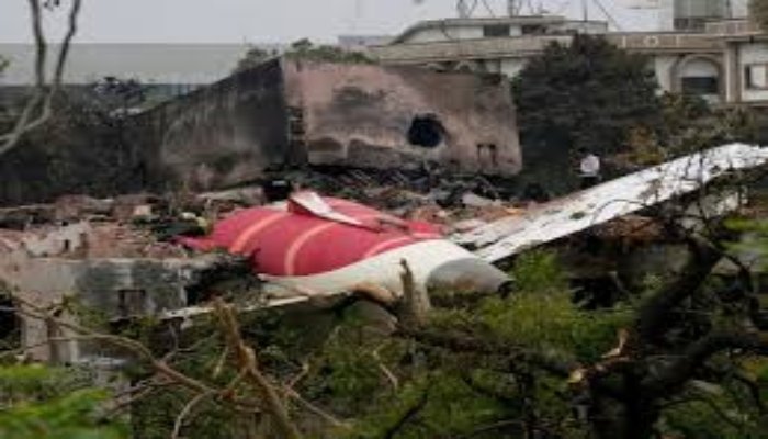 अहमदाबाद विमान हादसे के बाद से लापता फिल्ममेकर महेश, क्रैश साइट से 700 मीटर दूर थी आखिरी मोबाइल लोकेशन 1 image 2025 06 16T110156.644