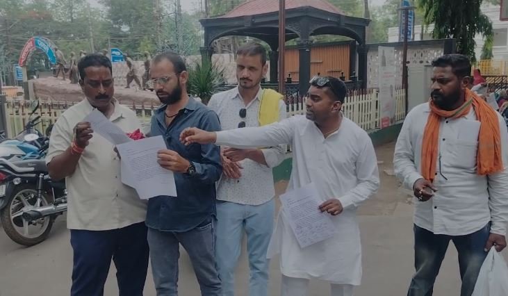 निस्तारी मार्ग बंद, हजारों लोग परेशान – 6 जून को DRM कार्यालय घेराव की चेतावनी