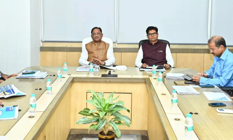 नवा रायपुर के विकास के लिए सीएम ने की बैठक, दी कई अहम निर्देश 1 4728657 untitled 41 copy