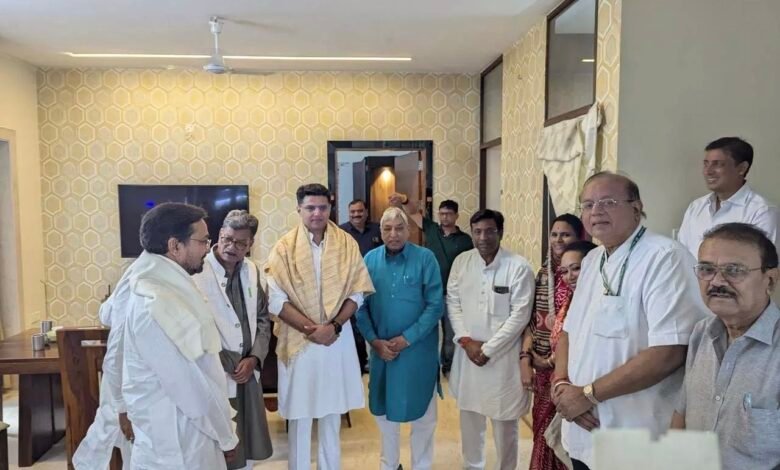 सचिन पायलट ने की सत्यनारायण शर्मा से मुलाकात, बोले - भाजपा से सवाल पूछने वालों पर हो रहे ईडी के छापे 1 IMG 20250726 135158