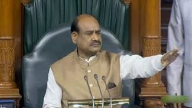 देहरादून DM साविन बंसल पर उठा सवाल: लोकसभा स्पीकर ओम बिरला की यात्रा में क्यों नहीं निभाया प्रोटोकॉल? 2 image 2025 07 03T105923.331