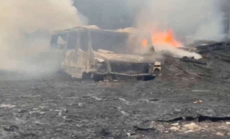 नवी मुंबई, तुर्भे सेक्टर-20, APMC मार्केट, Navi Mumbai, Turbhe Sector-20, APMC Market, truck terminal warehouse, fierce fire, truck parking, ट्रक टर्मिनल गोदाम, भीषण आग, ट्रक पार्किंग,