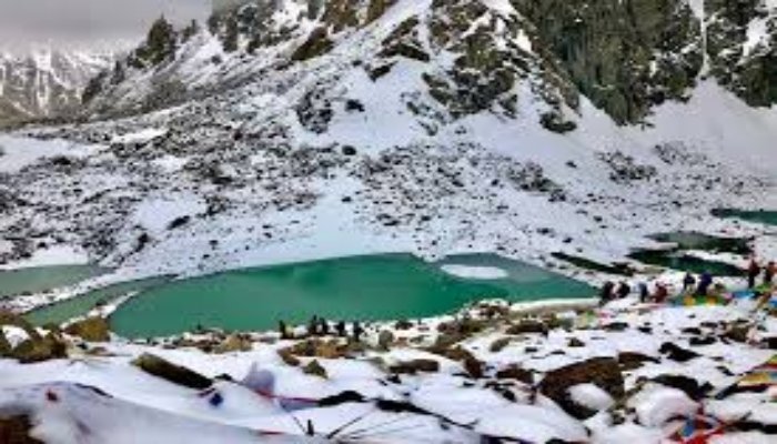कैलास यात्रा का सबसे कठिन मोड़: शेषनाग, गौरी कुंड और परिक्रमा की अनुभूति 1 कैलास