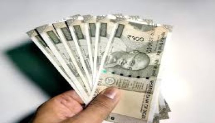 500 रुपये