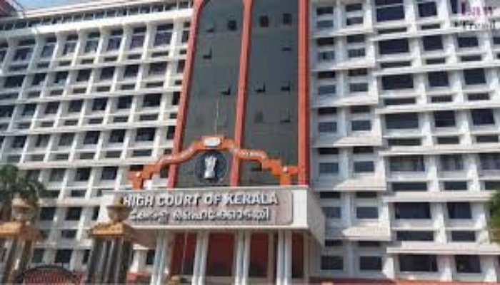 VC की नियुक्ति पर केरल हाईकोर्ट ने खींची राज्यपाल को लगाम, रद्द की दो नियुक्तियां 1 केरल हाईकोर्ट