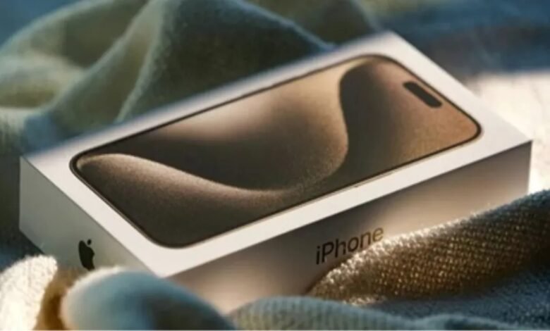 iPhone 11, माइक्रोफोन खराबी, उपभोक्ता आयोग, Apple इंडिया, iPhone 11, Microphone defect, Consumer Commission, Apple India, Deficient service, सेवा में कमी,
