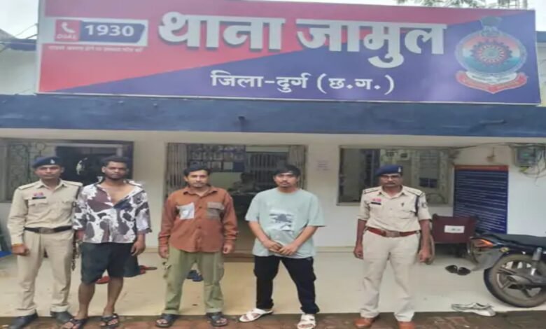 नशा तस्करों पर पुलिस की बड़ी कार्रवाई, ऑपरेशन 'विश्वास' के तहत 5 आरोपी गिरफ्तार 1 image 2025 07 29T073330.538
