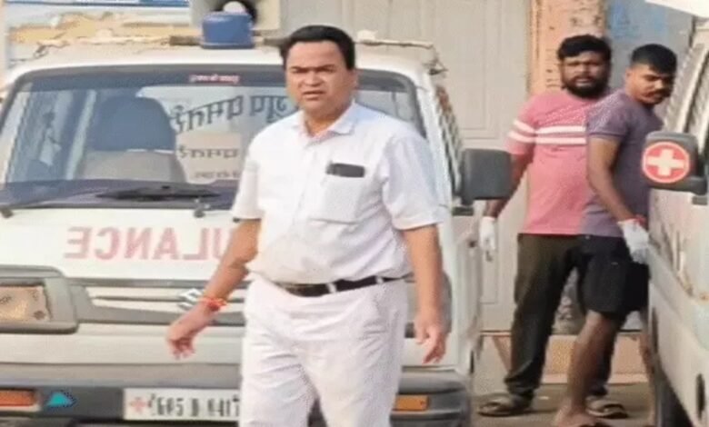 धमतरी, ढाबा, चाकू मारकर हत्या, Dhamtari, Dhaba, murder by stabbing, Raipur friends, three youths dead, six accused in custody, mutual dispute, police investigation, murder case,रायपुर के दोस्त, तीन युवक मरे, छह आरोपी हिरासत, आपसी विवाद, पुलिस जांच, मर्डर केस,