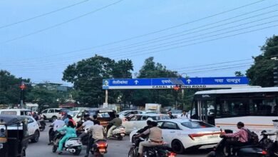 रायपुर ट्रैफिक जाम, एम्बुलेंस लेट, Raipur traffic jam, ambulance late, patient's life in danger, auto-rickshaw illegal parking, entry of cargo vehicles, wrong side vehicles, Pachpedi Naka jam, Shankar Nagar Expressway,मरीज की जान खतरे में, ऑटो-रिक्शा अवैध पार्किंग, मालवाहक गाड़ियों की एंट्री, रॉन्ग साइड वाहन, पचपेड़ी नाका जाम, शंकर नगर एक्सप्रेस-वे,