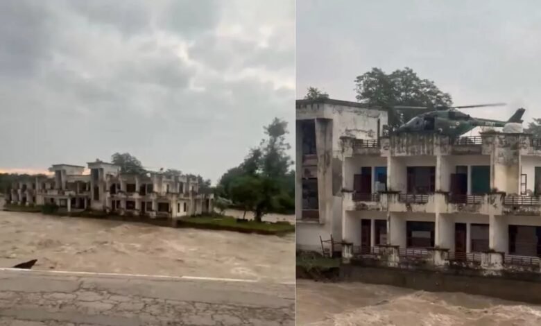 पंजाब भारी बारिश, रावी नदी उफान, माधोपुर हेडवर्क्स, सीआरपीएफ जवान फंसे,Punjab heavy rains, Ravi river in spate, Madhopur headworks, CRPF jawans stranded, Civilians stranded, नागरिक फंसे,