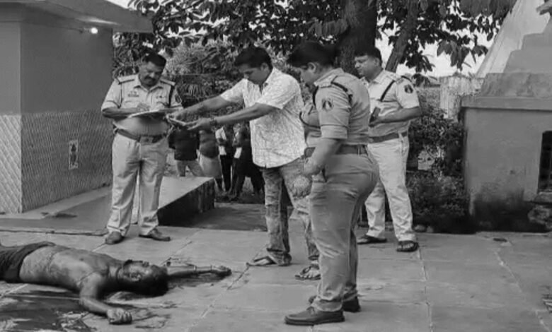 छात्रों ने शिक्षक पर लगाया मारपीट करने का आरोप, DEO ने दिया जांच का आदेश 1 Raipur Navodaya School fight, teacher DK Singh, hostel warden, student injured, adult content dispute, beating with stick-rod, principal's statement,