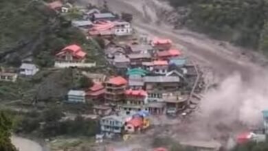उत्तरकाशी आपदा: बादल फटने से तबाही, 6 की मौत, 400 से अधिक लोगों का रेस्क्यू, 31 पर्यटक अब भी लापता 1 उत्तरकाशी