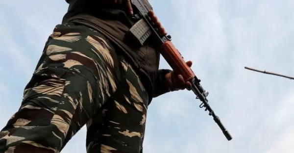 सुकमा में सीआरपीएफ जवान ने खुद को गोली मारकर की आत्महत्या, सुसाइड नोट मिला 1 IMG 2373