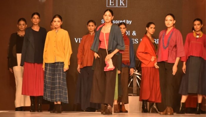 यूपीआईटीएस 2025 में खादी का जादू, बना फैब्रिक ऑफ फ्यूचर 1 befunky 2025 8 1 16 7 21