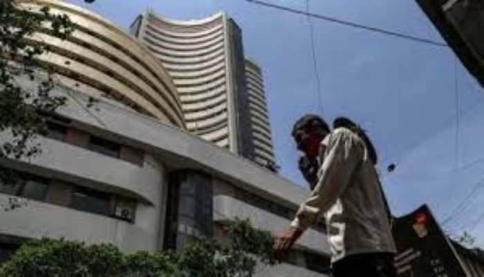 GST में बदलाव से शेयर बाजार में तूफानी तेजी, सेंसेक्स-निफ्टी ने बनाया नया रिकॉर्ड 1 image 2