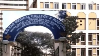 Raji Kar Medical College, Kolkata student death, Anindita Soren, Ujjwal Soren, Boyfriend accused of murder, Suspicion of death due to poisoning, South Dinajpur Balurghat, Postmortem report investigation, Kolkata mysterious death, 2024 rape murder case, Trainee doctor murder,