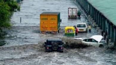 Kolkata rain, Kolkata floods, 5 dead, Metro services affected, Howrah railway track submerged, Indigo advisory, Kolkata airport, monsoon departs from Rajasthan, Madhya Pradesh rain alert, Bihar weather update, Jharkhand heavy rain,