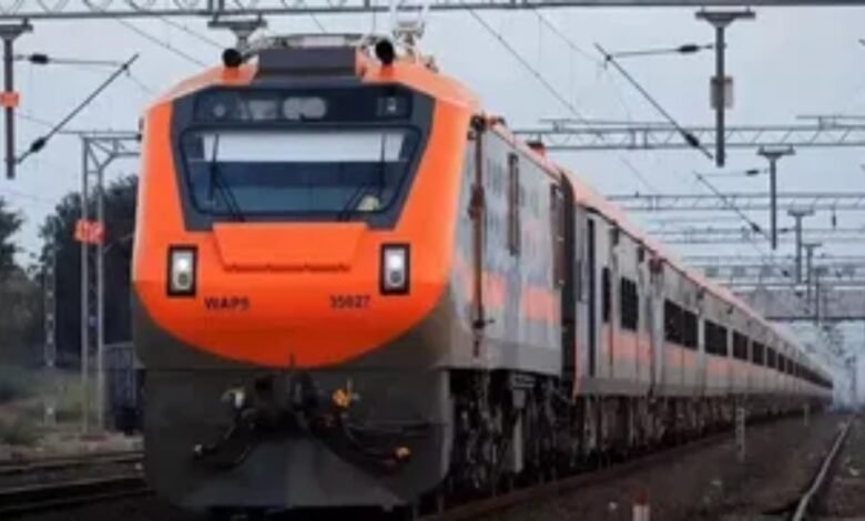 Amrit Bharat Express, Brahmapur-Udhna train, South East Central Railway, Raipur stoppage, Durg stoppage, Gondia stoppage, long distance train, regular operation from 5 October, inauguration special train, Bardoli, Vijayanagaram, railway timetable,