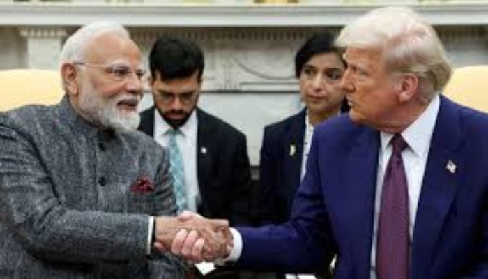 ऑयल पॉलिटिक्स: ट्रंप ने तेल को बनाया हथियार, रूस और भारत पर बढ़ाया दबाव 1 image 2 15