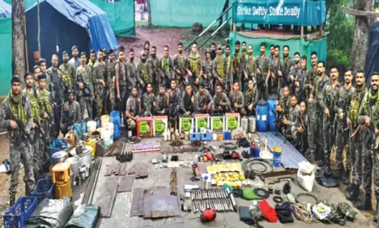 : नक्सली डंप, बीजापुर, कोबरा 208, आरडीएक्स, डेटोनेटर, गन पाउडर, विस्फोटक, इम्प्रूवाइज्ड ग्रेनेड, नक्सली स्मारक, गढ़चिरौली, राजनांदगांव, सीआरपीएफ, माओवाद विरोधी अभियान, सुरक्षा बल,