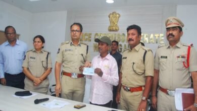 Bastar Maoists, Manda Reuben surrenders, Maoist with reward, Telangana Police, South Bastar, Dandakaranya Special Zonal Committee, Bastar Rehabilitation Policy, 2025 Maoist statistics, encounters and arrests,