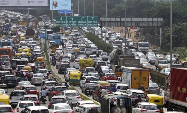 Bengaluru, traffic jam, Peripheral Ring Road, PRR, Business Corridor, Siddaramaiah government, Karnataka Cabinet, DK Shivakumar, city congestion, industrial zone, highway bypass, commuters, traffic reduction, compensation, landowners, urban development, road project, city infrastructure, transportation, public convenience, project approval, two-year completion, city planning, urban mobility,