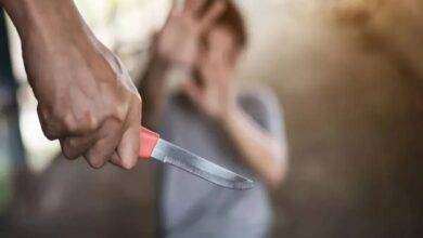 पत्नी को किसी अन्य पुरुष के साथ देखकर आगबबूला हुआ पति, फास्ट फूड मैनेजर की चाकू से हत्या 6 Ahmedabad, husband, wife, affair, murder, knife attack, fast food manager, Goopal Rathod, Amraiwadi police, FIR, attack, arrest, investigation, hospital, fatal injury, family complaint, domestic dispute,