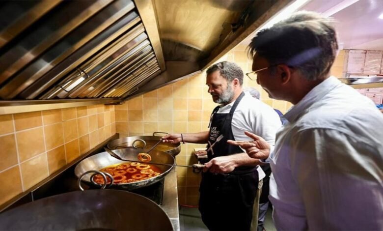 Rahul Gandhi, Diwali, sweets, laddoo, imarti, Ghantewala, Delhi, sweet shop, cooking, social media, Rajiv Gandhi, tradition, festival, handmade sweets, fun, marriage, order