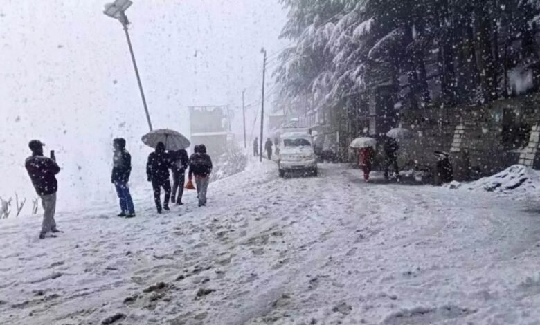 amil Nadu rain, Kerala rain, Himachal snowfall, Uttarakhand snowfall, Delhi NCR pollution, cold wave alert, Jammu Kashmir weather, Western disturbance, Uttar Pradesh temperature, Bihar fog, India weather forecast, IMD alert, winter season,