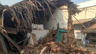 Durg accident, wall collapse, house foundation digging, labourers death, Hiretara village, Dhammadha police, mud house wall, construction accident, worker fatality,