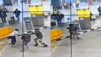 एयरपोर्ट पर बड़ा हादसा टला: चाकू लेकर दौड़ रहे टैक्सी ड्राइवर को CISF ने दबोचा 7 Bengaluru Airport, CISF Action, Knife Attack Attempt, Taxi Drivers Clash, Kempegowda International Airport, Sohail Ahmed, Arrested, Weapon Act, Security Intervention, Viral Video, Bengaluru Police, Airport Safety, CISF ASI Sunil Kumar,