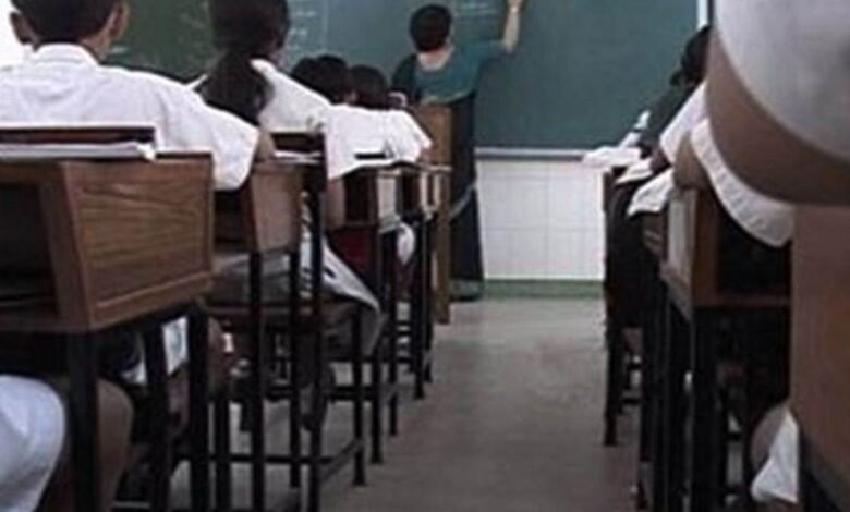 कम नामांकन का असर, मध्य प्रदेश में हजारों सरकारी स्कूल बंद करने की तैयारी 1 16 12 2025 school