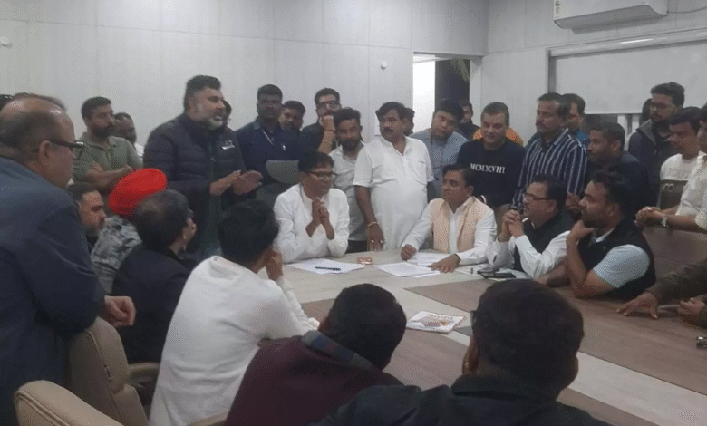 छत्तीसगढ़ में बढ़ी रजिस्ट्री दरों का रियल एस्टेट सेक्टर ने किया विरोध, मंत्री से मिला प्रतिनिधिमंडल:जल्द मिल सकता है समाधान 1 IMG 6099