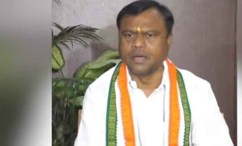 दीपक बैज ने सरकार पर लगाए गंभीर आरोप, लाठीचार्ज और किसानों के मुद्दे पर किया विरोध 1 IMG 6130