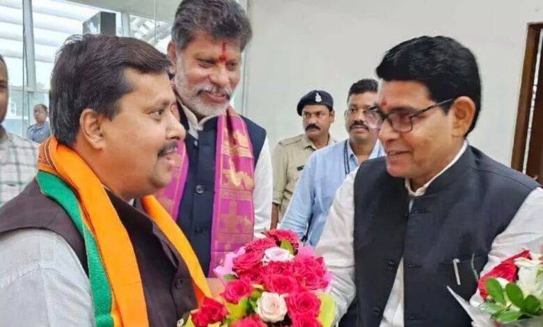 नितिन नबीन बने भाजपा के राष्ट्रीय कार्यकारी अध्यक्ष, टंकराम वर्मा ने दी बधाई 1 IMG 6447