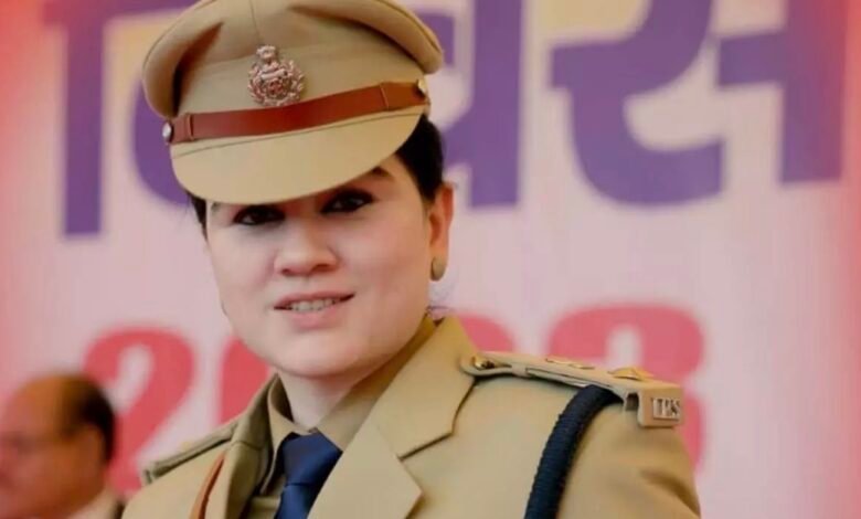 राजनांदगांव SP अंकिता शर्मा ने किया आंशिक फेरबदल, कई थाना–चौकियों में तबादले 1 IMG 6504