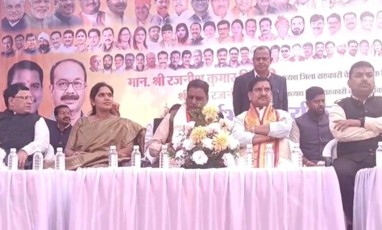 बिलासपुर जिला सहकारी बैंक को नया नेतृत्व, पूर्व विधायक रजनीश सिंह बने अध्यक्ष – किसानों के हित में बेहतर काम का भरोसा 1 IMG 6768