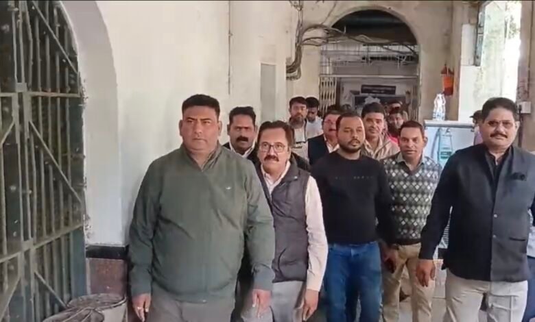 बिलासपुर में हड़ताल तेज: साढ़े पाँच लाख कर्मचारी आंदोलन पर अड़े, सरकार पर बढ़ा दबाव 1 IMG 7089