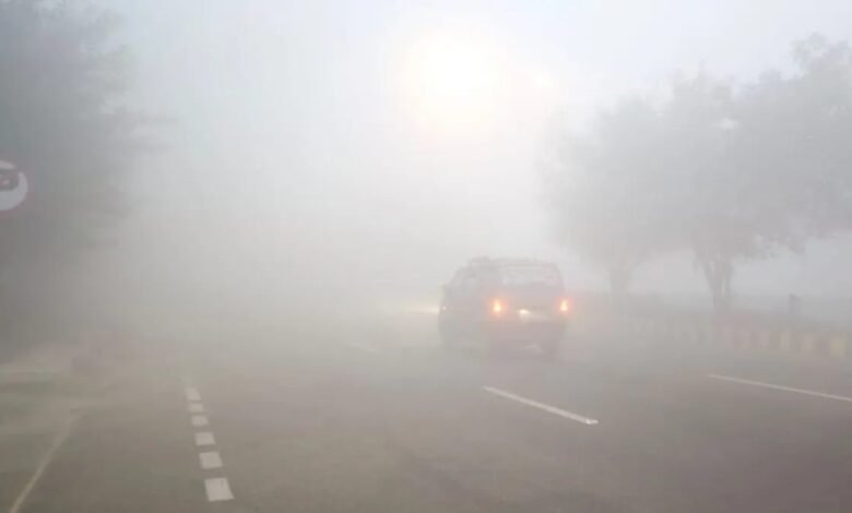 Delhi NCR Fog, Dense Fog Delhi, Delhi Air Pollution, AQI 500 Jahangirpuri, Delhi AQI Today, Palam Visibility 50 Meter, Indigo Travel Advisory, Flight Delay Delhi, GRAP Stage IV, CAQM, CPCB AQI Data, Noida Ghaziabad AQI,