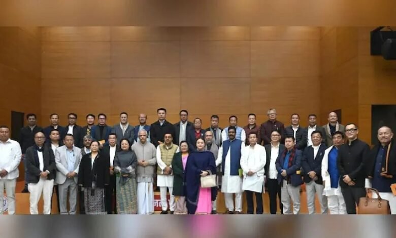 Manipur Violence, BJP MLAs Meeting, Kuki Meitei MLAs, Delhi Political Meeting, Manipur President Rule, Manipur Peace Talks, BL Santosh, Sambit Patra, Droupadi Murmu Manipur Visit,