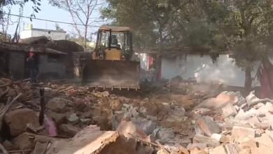 सरकंडा में निगम की बड़ी कार्रवाई: बसोर मोहल्ला खाली, 86 परिवारों का पुनर्वास शुरू, कुछ परिवारों को अब भी घर का इंतज़ार 10 IMG 7735